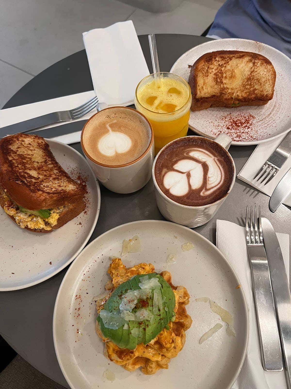 Moka Brunch & Coffee - Champs Elysées