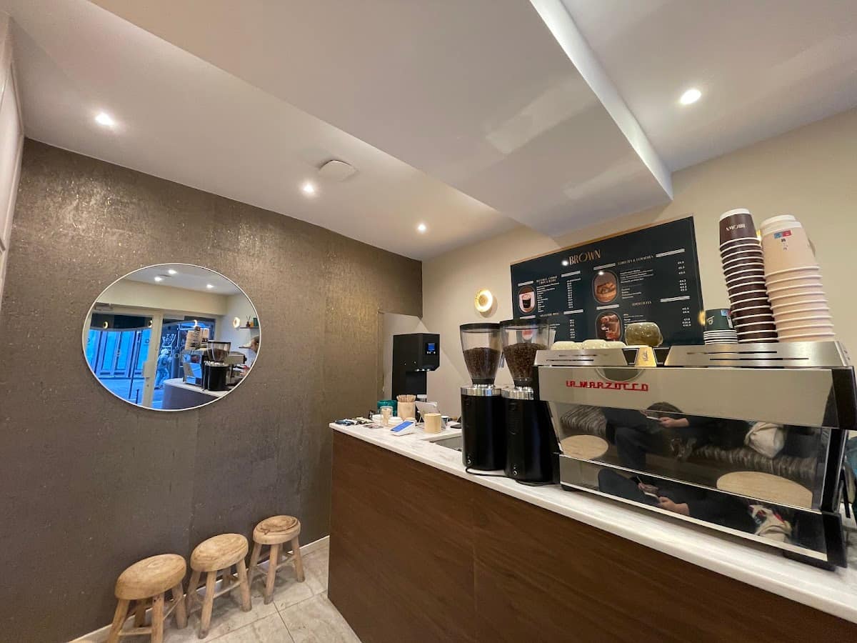 BROWN Coffee Shop