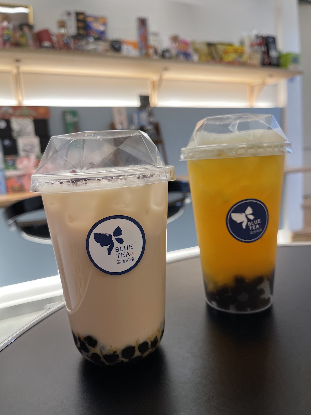 Blue tea Saint-Michel