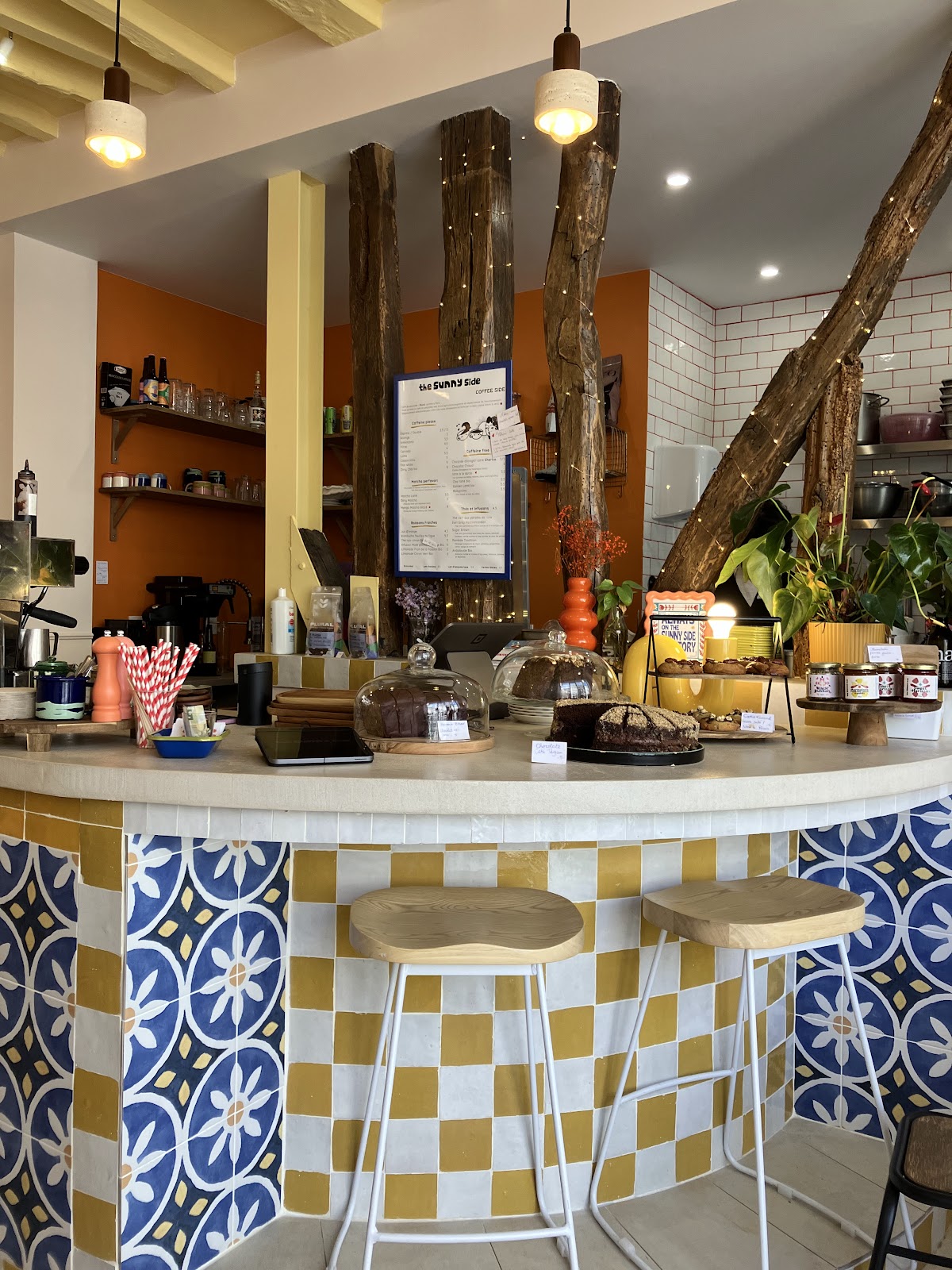 The Sunny Side - Coffee, Bagnat & Dips